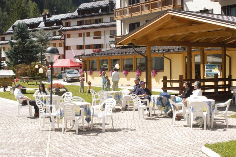 Hotel Cristallo Peio Bagian luar foto