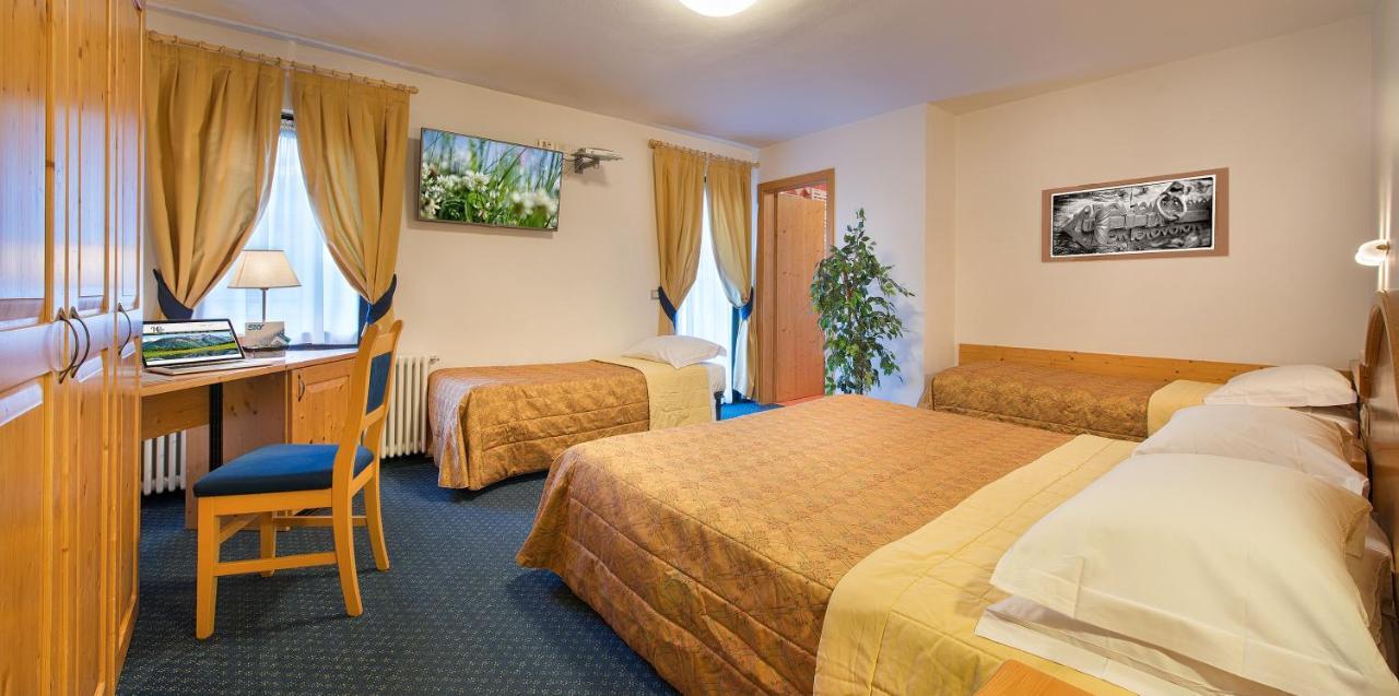 Hotel Cristallo Peio Bagian luar foto