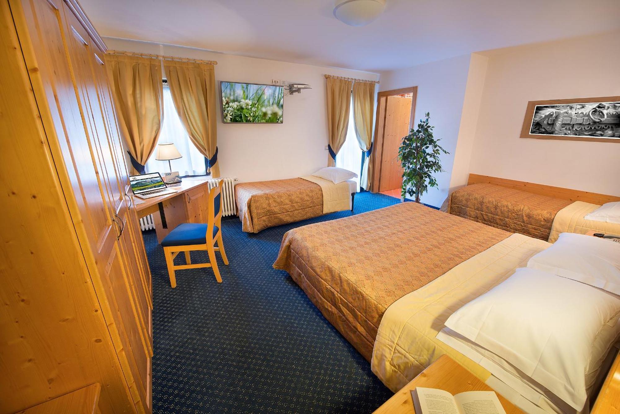 Hotel Cristallo Peio Ruang foto
